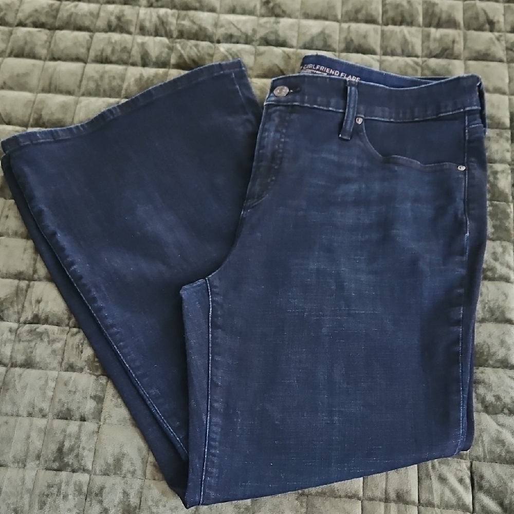 Chico's So Slimming Grlfriend Flare Jean 1.5 P